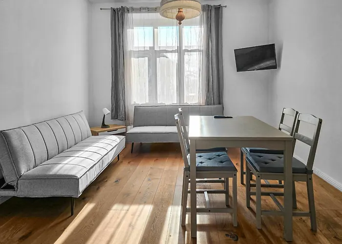 3Bedrooms For 6