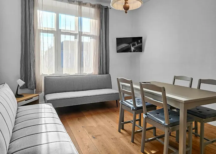 3Bedrooms For 6