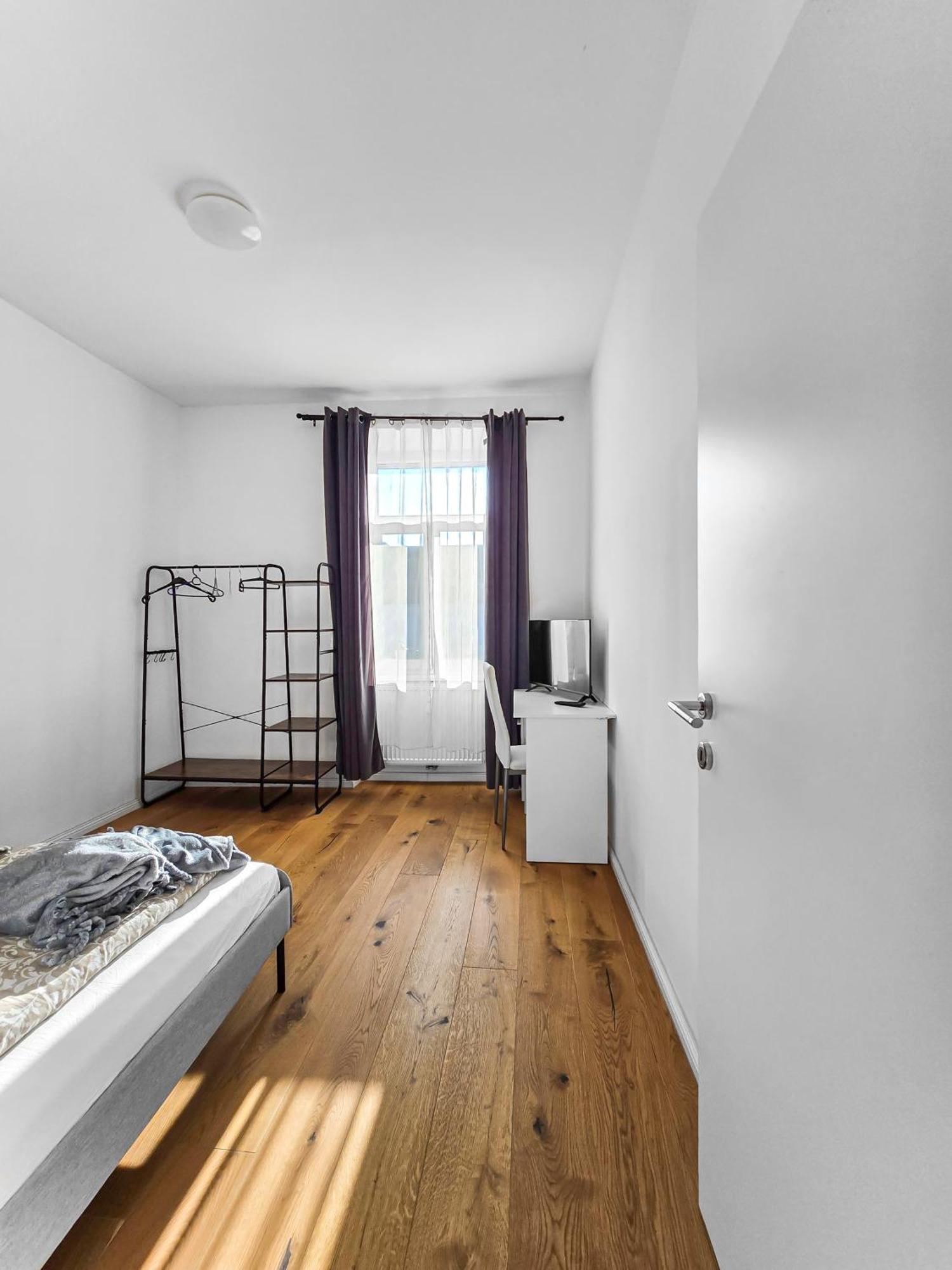 Appartement 3bedrooms For 6 Stockerau